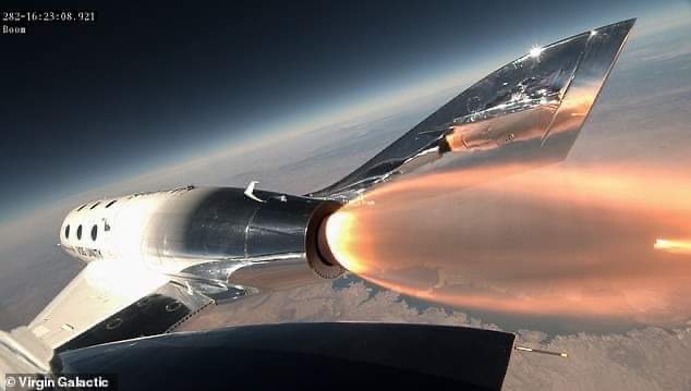 За планом, літак-ракета VSS Unity має піднятися на висоту 85 кілометрів. Це вважають "ближнім" космосом. Фото Twitter.