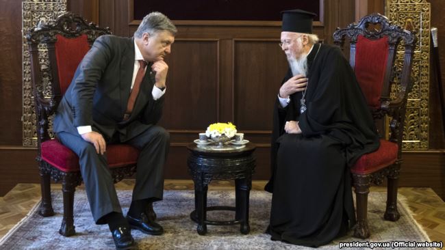 Петро Порошенко і Вселенський патріарх Варфоломій, Стамбул, квітень 2018 року