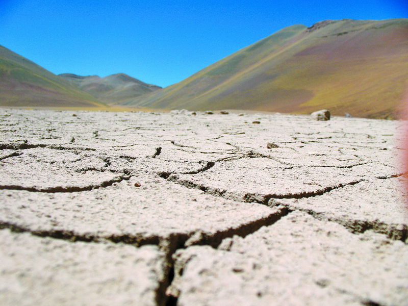 Деякі регіони пустелі Атакама не знають, що таке опади...