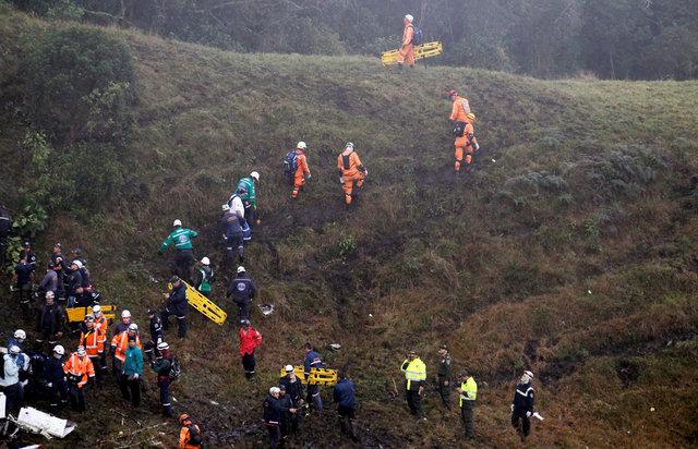 Під час падіння літака в Колумбії пілот криком вимагав посадки через брак палива
