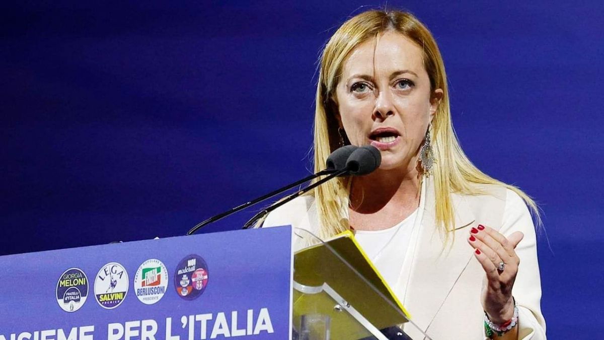  "Італія є повноправною частиною Європи й НАТО, - наголосила кандидатка у прем'єри Джорджа Мелоні. - Хто з цим не згоден, не зможе увійти до мого уряду". Фото EPA