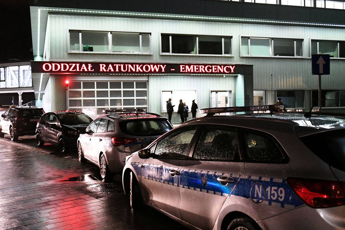 Лікарня медичного університету, де оперували і намагались врятувати пораненого Павела Адамовіча, Гданськ, Польща, 13 січня 2019 року 