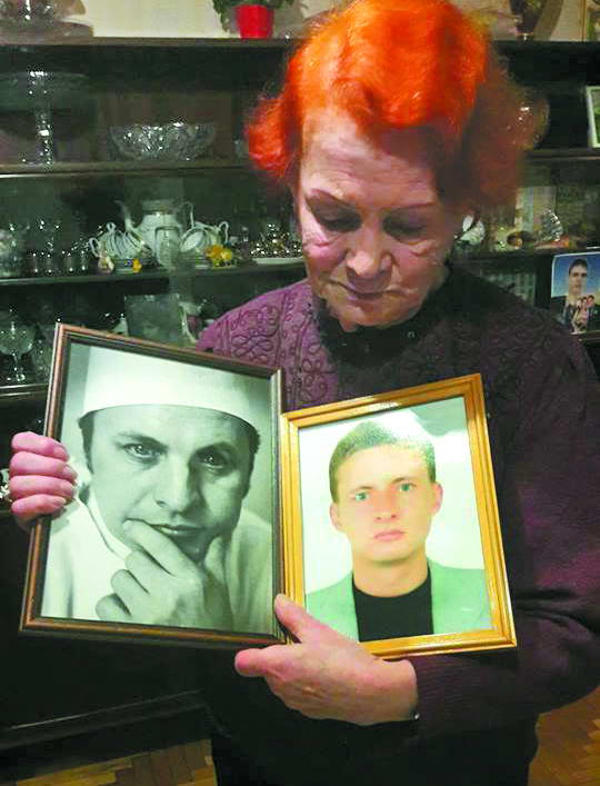 На фотографіях – лікар Орест Циньовський та його син Юрко, яких убили...