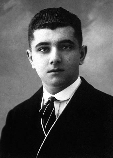17-річний Станіслав Лец – студент Університету Яна Казимира у Львові (1927 рік).