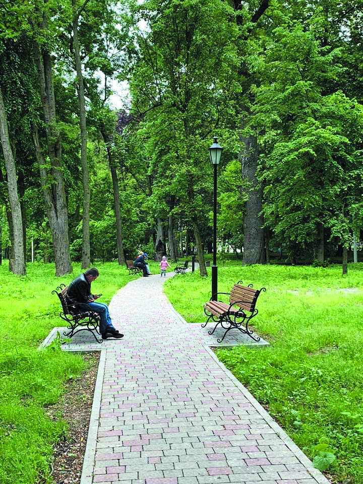 Сад-пам’ятка паркового мистецтва, його реконструювали три роки тому. Фото автора