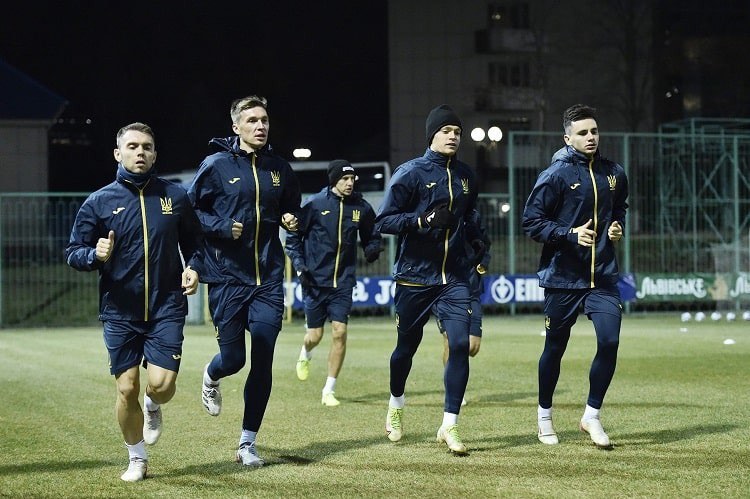 Повернувшись з Одеси, футболісти збірної України провели тренування у Києві. Фото УАФ.