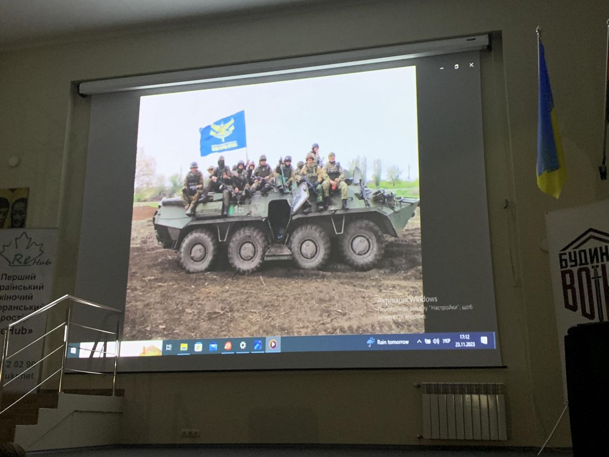 У рамках презентації показали відеосюжет про Героя Віктора Дудара.