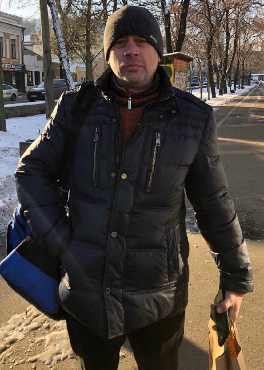 Переселенець Олександр, якому волонтери допомогли облаштуватися у Києві.