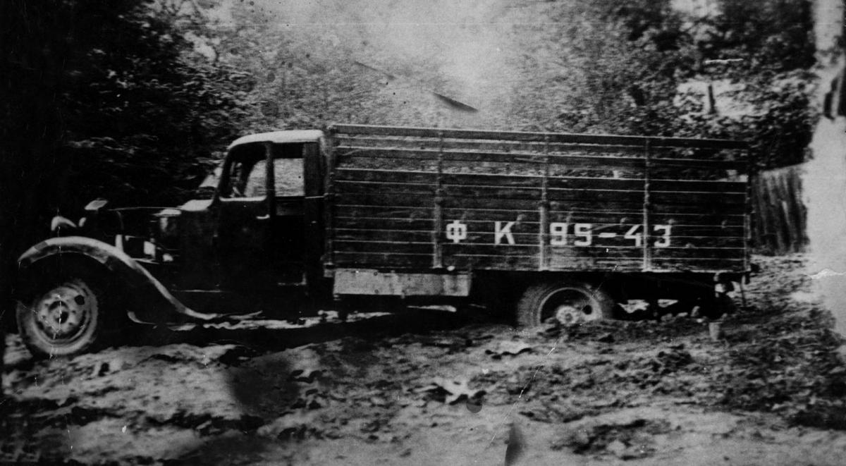 У цій вантажівці вивозили на смерть зв’язаних дротом жителів Миколаївського району