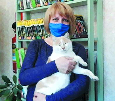 Кіт Саньок приносить у бібліотеку додаткову порцію позитивного настрою
