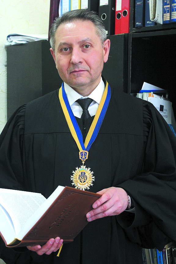 Той самий суддя Віталій Циктіч, який постановив порушити справу через отримання Томосу.