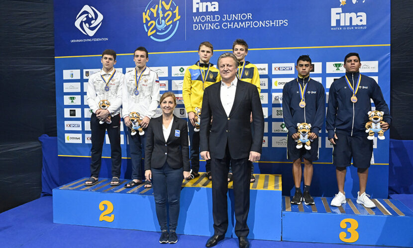 Фото чемпіонів зі сайту Федерації України зі стрибків у воду