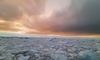 В Антарктиді зафіксували чорнично-рожевий світанок (ФОТО)