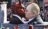 путін цілується із дияволом: у Європі тривають карнавали