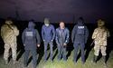 На Закарпатті прикордонники затримали 10 чоловіків, які намагалися незаконно перетнути кордон