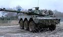 Франція назвала терміни постачання колісних танків AMX-10RC для ЗСУ