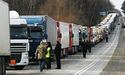 Польські страйкарі дедалі жорсткіше обмежують рух на кордоні з Україною, — ДПСУ