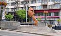 "путін, Zaстрелись": у центрі Києва встановили оригінальну скульптуру (ФОТО)