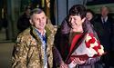 Військовослужбовець після повернення з фронту освідчився коханій на львівському залізничному вокзалі