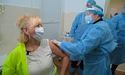 Через спалах коронавірусу в Європі, на Львівщині побільшало охочих отримати бустерну дозу