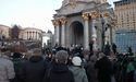 На Майдані запалили свічки на знак пам'яті про Нємцова