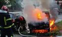 Вранці у Львові вогонь пошкодив відразу три автомобілі