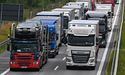 На кордоні з Польщею зупинилось 2 800 вантажівок