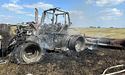 На Яворівщині у вогні згорів трактор з косаркою