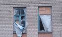Росіяни з важкої артилерії в Нікополі пошкодили гімназію