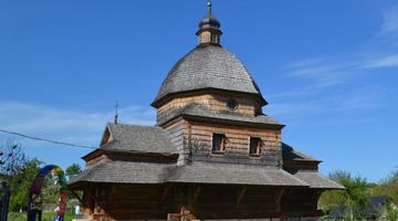 Церква Св. Архистратига Михаїла у селі Стара Скварява на Жовківщині. Фото із відкритих джерел