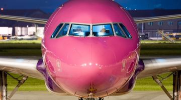 Літак Wizz Air. Фото Depositphotos