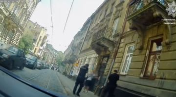 Удар ножем у шию: у Львові поліція затримала чоловіка, який здійснив замах на життя 20-річної дівчини