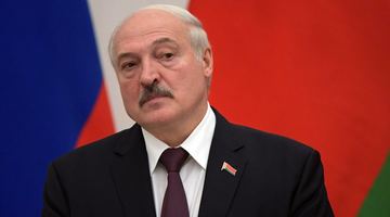 Лукашенко заявив, що готовий стягнути війська на кордон із Україною