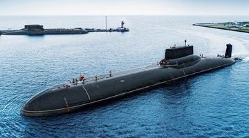 Найбільший у світі атомний підводний човен рф "Дмитро Донський" утилізують