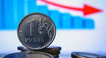 Результат ескалації: російський рубель та акції рекордно впали