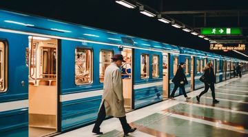 У Києві в новорічну ніч громадський транспорт працюватиме довше, фунікулер — цілодобово