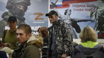 На Луганщині окупанти влаштовують публічні побиття. Фото із мережі