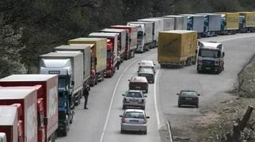 Черги українських вантажівок на виїзд з Польщі розтягнулися на десятки кілометрів. Фото з ФБ Igor Sayko