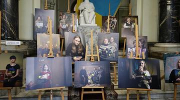 У Львові відкрили виставку французького фотографа про загиблих Героїв