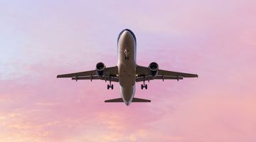Авіакомпанії скасували тисячі рейсів у всьому світі