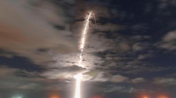 SpaceX оголосила про втрату до 40 мінісупутників Starlink через геомагнітну бурю