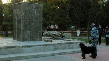В окупованому Криму знесли пам'ятник Леніну