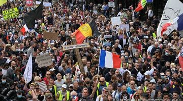 Масові арешти учасників "конвою свободи" у Парижі