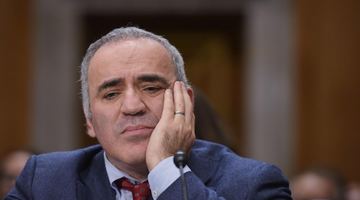 Гаррі Каспаров про ситуацію в Україні: процес проти Порошенка має політичний характер