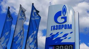 «Газпром» утричі зменшив транзит газу через Україну
