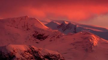 Антарктида в кольорах "Барбі". Фото: Національний антарктичний науковий центр
