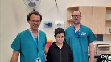 Сулейман уже оговтався після операції. Фото timesofisrael.com