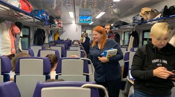 Журналістка «ВЗ» була на відкритті довгоочікуваного рейсу зі Львова до Рави-Руської