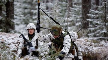 Нещодавно збройні сили Фінляндії провели спільні навчання з військовими НАТО. Фото EPA.