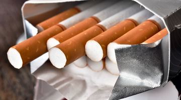 Відомий виробник сигарет йде з російського ринку
